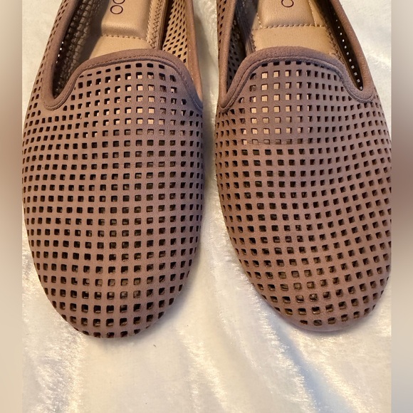 Me Too Brown Perforated Women's Loafers - Picture 4 of 8